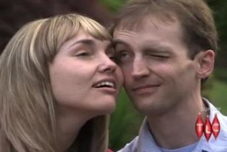 One couples saves their first kiss for their wedding day on TLC's \"Virgin Diaries.\"