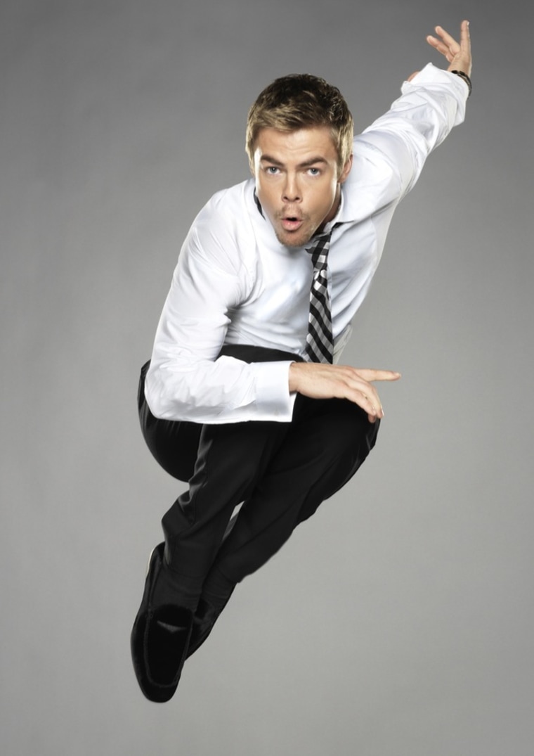 \"Dancing With the Stars\" pro Derek Hough has some harsh words for \"Dance Moms.\"