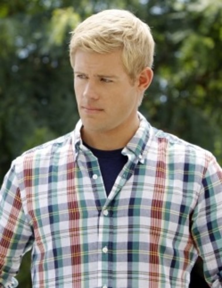 Trevor Donovan Playing gay character on '90210' gets me girls