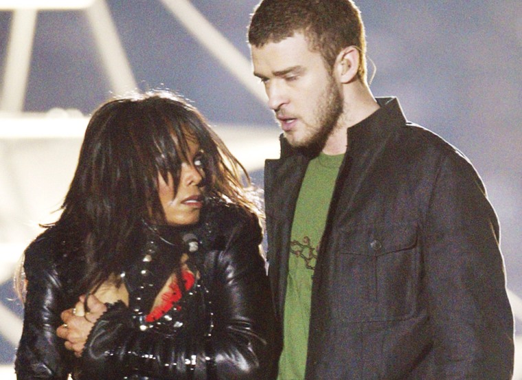 Super Bowl XXXVIII 1/2Time Janet Jackson Flashes a Much 