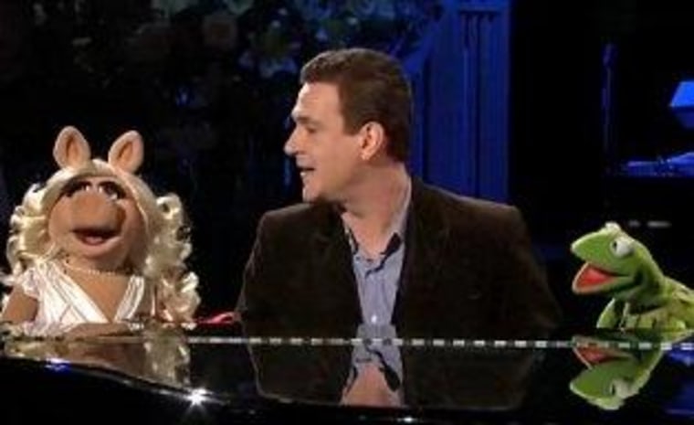 The Muppets joined host Jason Segel on \"Saturday Night Live.\"