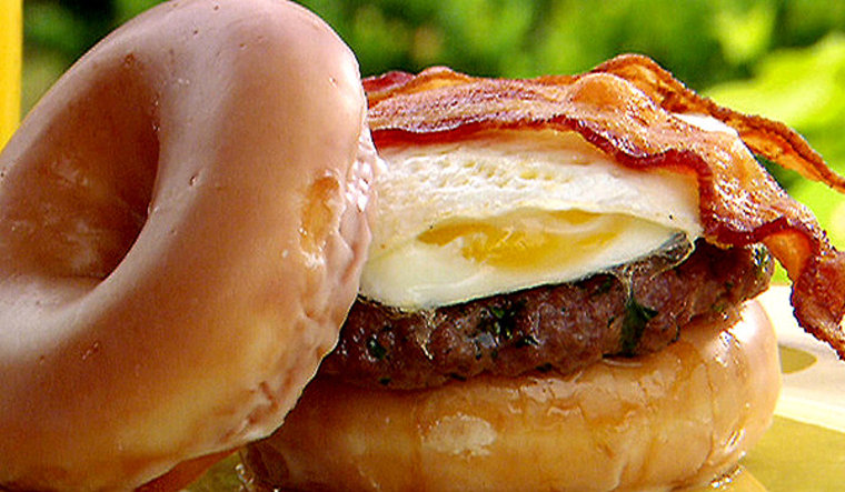 Seriously, y'all: A fried-egg bacon burger on a glazed doughnut bun is NOT doctor-approved.