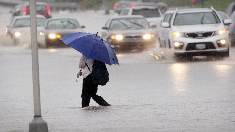 Deadly storms hit Midwest