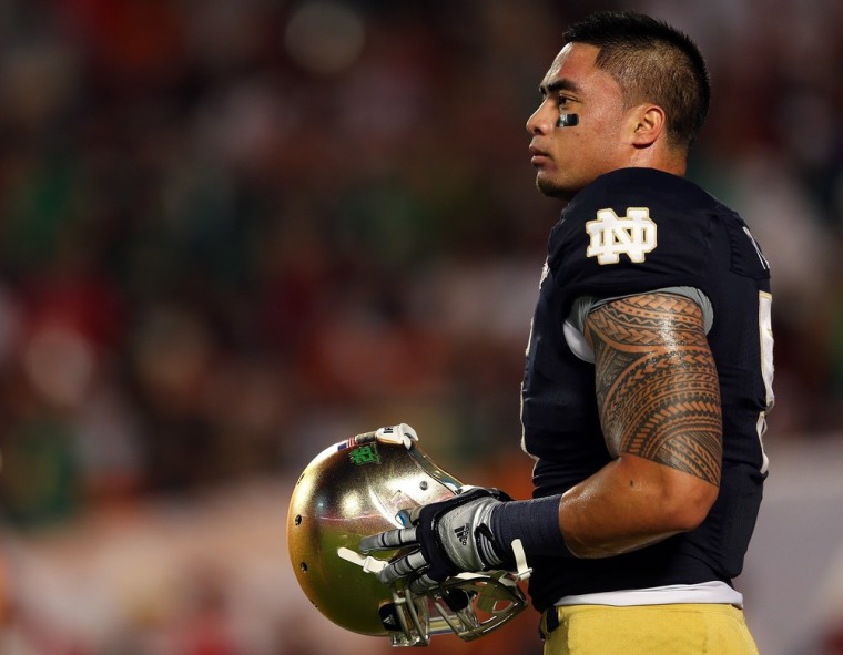 MIAMI GARDENS, FL - JANUARY 07: Manti Te'o #5 of the Notre Dame Fighting Irish warms up prior to playing against the Alabama Crimson Tide in the 2013...