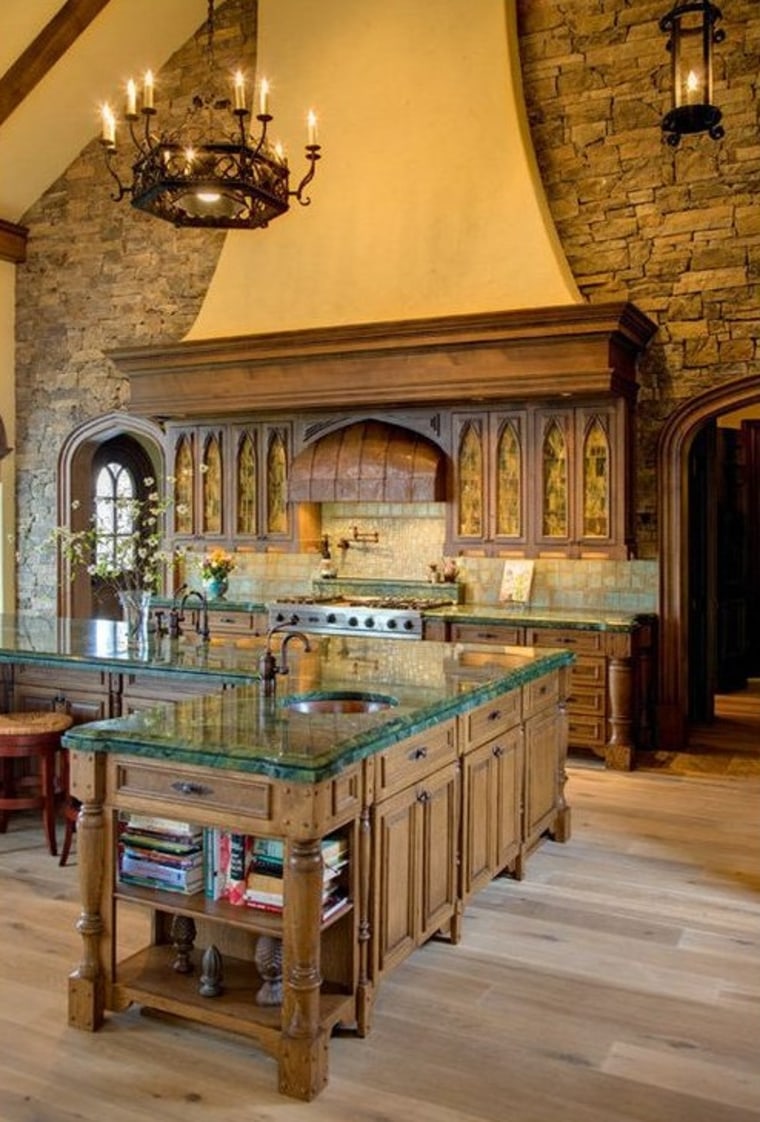 A castle in the merry old state of Arkansas