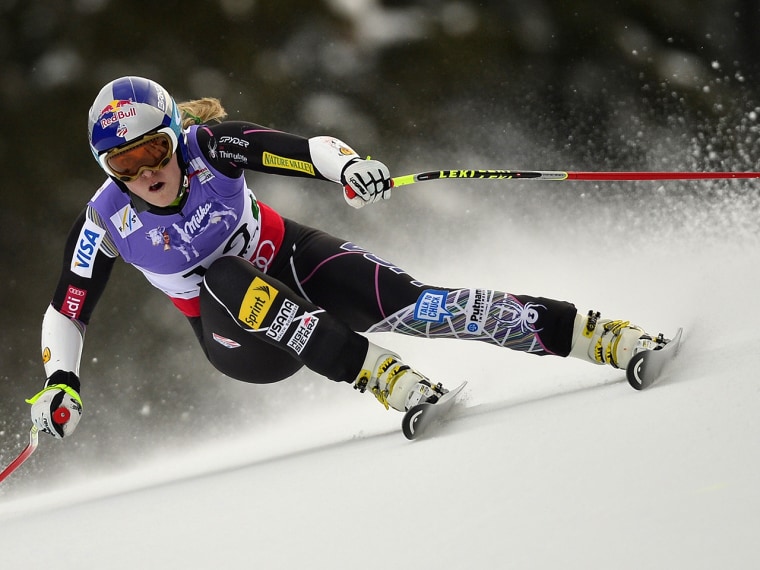 USA Lindsey Vonn competes during the women's Super-G event of the 2013 Ski World Championships in Schladming, Austria on February 5, 2013.  AFP PHOTO ...