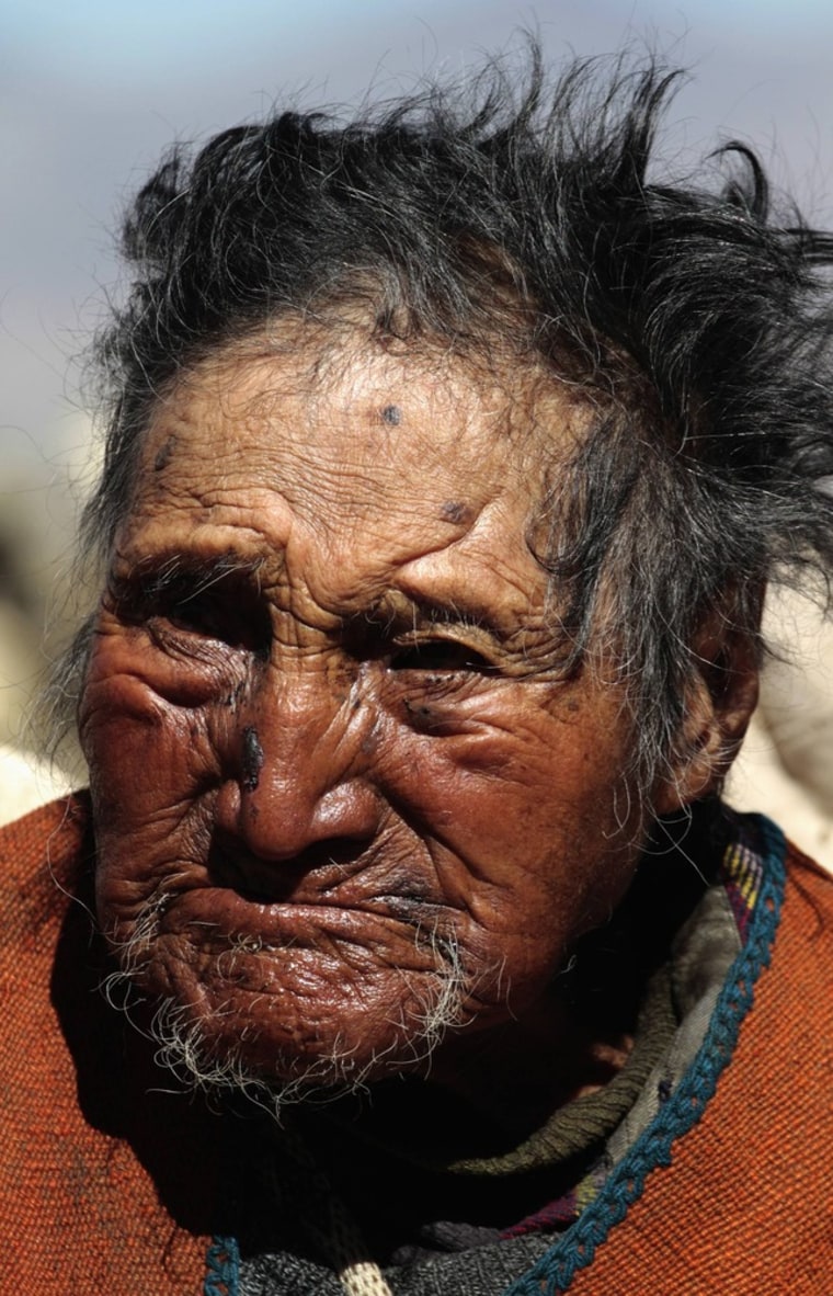 According to Carmelo Flores' identification card, he was born in 1890 and celebrated his 123rd birthday last month, making him the world's oldest man. He eats what can hunt, like snake, lizard and fox, only drinks mountain spring water, chews coca leaves, avoids sugar and says that he has never been seriously ill.