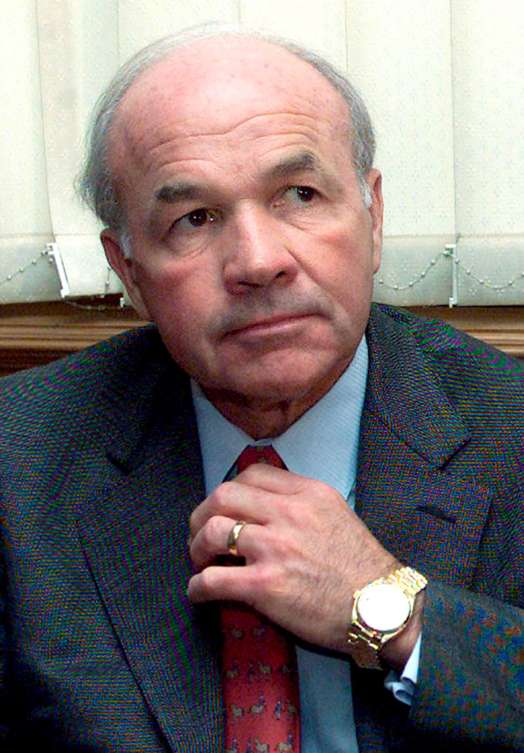 Enron Corp's Kenneth Lay is seen in New Delhi in this July 9, 2001 file photo. An internal Enron Corp. report showing the company inflated profits whi...