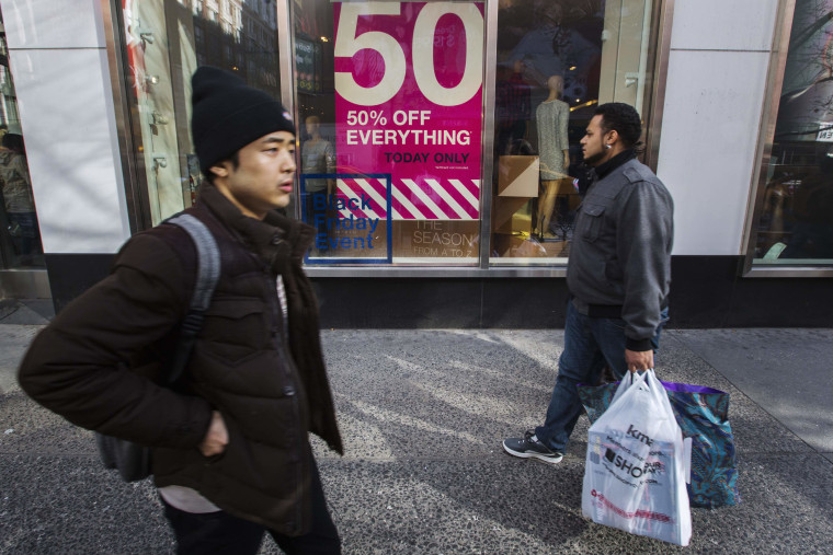 Retail experts say a slow start to the holiday shopping season could mean deeper deals as Christmas approaches.