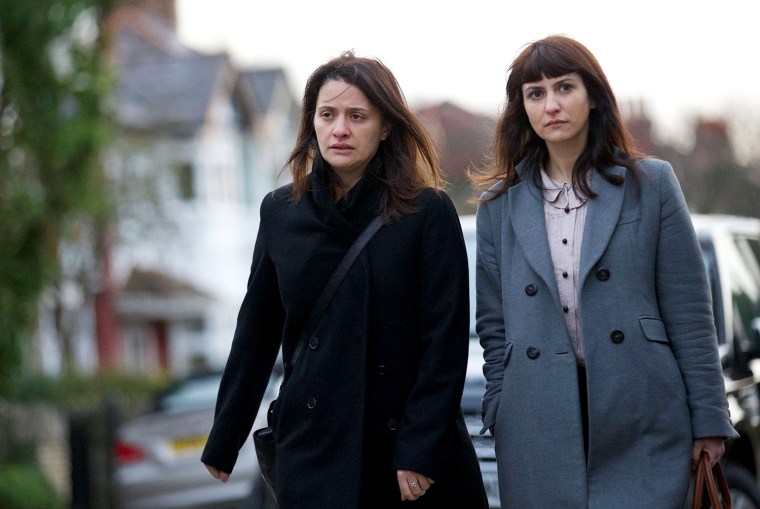 Italian sisters Elisabetta (L) and Francesca Grillo, arrive court in London Thursday.