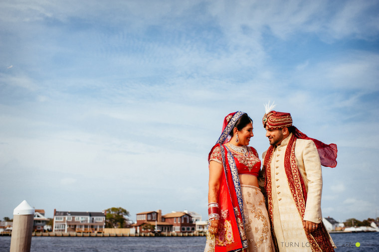 22 South Indian Wedding Couple Stock Photos, High-Res Pictures, and Images  - Getty Images