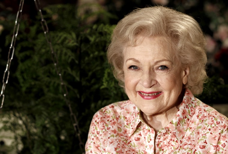 FILE - In this June 9, 2010 file photo, actress Betty White poses for a portrait on the set of the television show \"Hot in Cleveland\" in Studio City s...