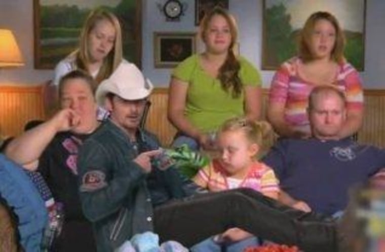 Brad Paisley delivers \"The Ballad of Honey Boo Boo.\"