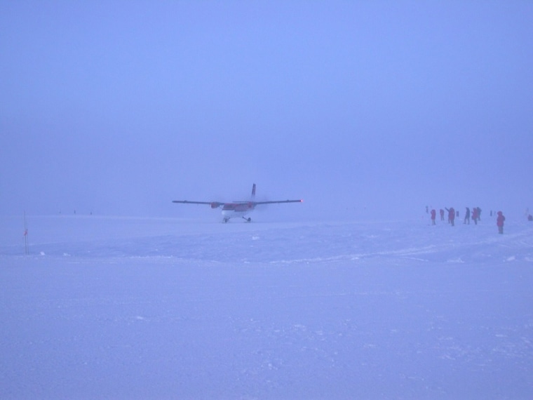 A De Havilland Twin Otter like the one missing since Wednesday lands at the National Science Foundation's Amundsen-Scott South Pole Station in 2003.