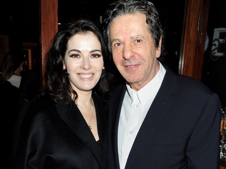 Charles Saatchi and wife Nigella Lawson are to divorce after ten years of marriage.