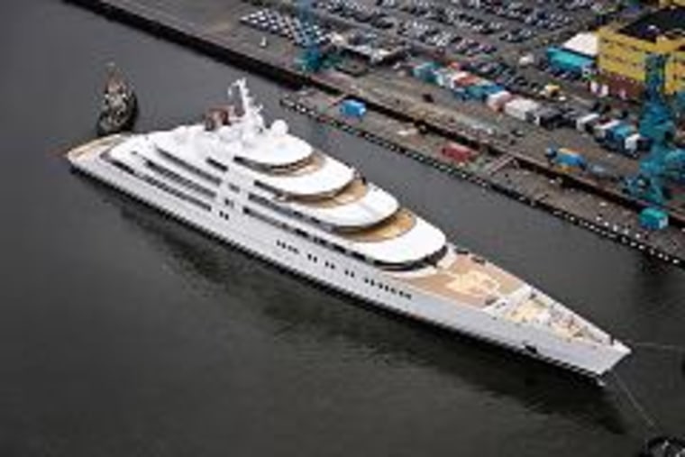 Azzam, the largest superyacht in the world.