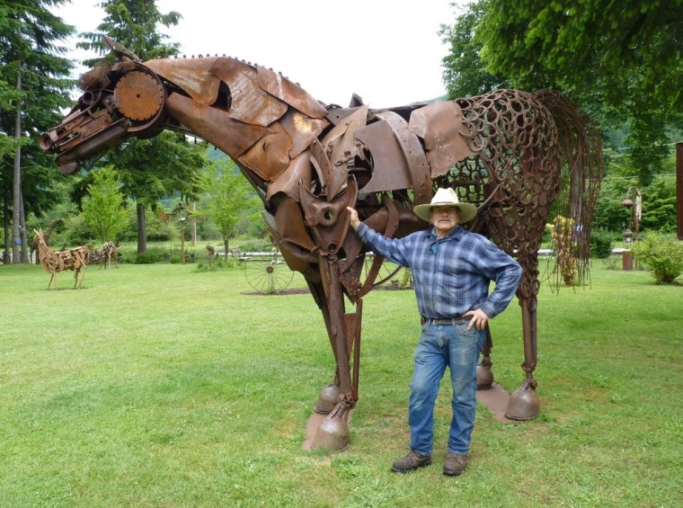 Artist Dan Klennert, a former mechanic, lets visitors meander through his outdoor sculpture park.