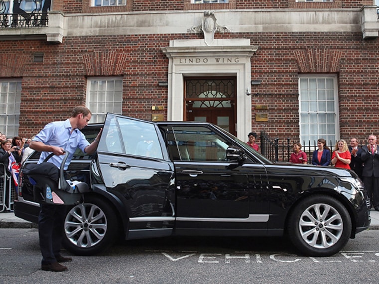 LONDON, ENGLAND - JULY 23: Prince William, Duke of Cambridge leaves the Lindo Wing of St Mary's Hospital with his newborn son on July 23, 2013 in Lon...