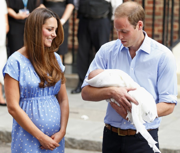 LONDON, UNITED KINGDOM - JULY 23: (EMBARGOED FOR PUBLICATION IN UK NEWSPAPERS UNTIL 48 HOURS AFTER CREATE DATE AND TIME) Catherine, Duchess of Cambrid...