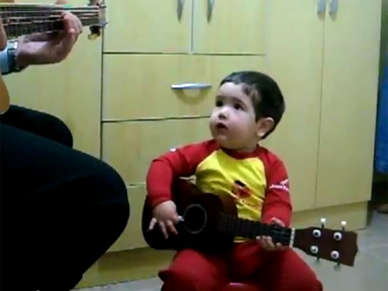 Don't Bring Me Down, as sung by Diogo and his dad.
