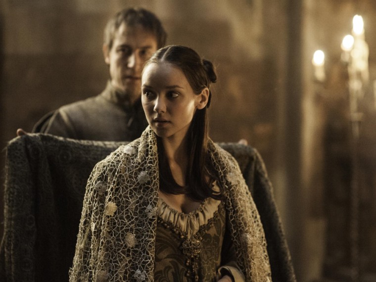 Image: Edmure and Roslin on \"Game of Thrones\"