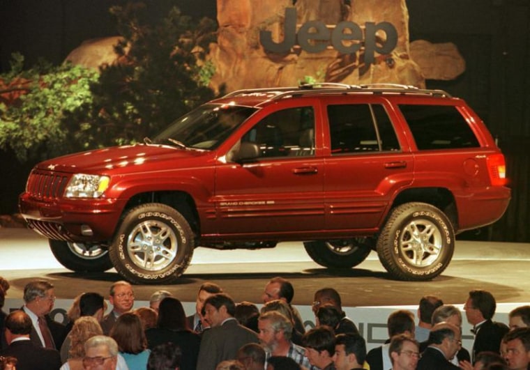 Chrysler introduced June 16 the all-new 1999 Jeep Grand Cherokee, more than 6 months before the 1999 North American International Auto Show, in Detroi...
