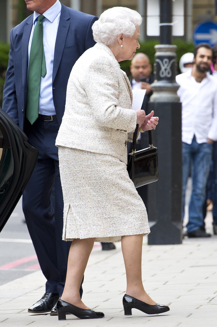 LONDON, ENGLAND - JUNE 10: Queen Elizabeth II arrives to visit Prince Philip, the Duke of Edinburgh as he celebrates his 92nd birthday in a London Cli...