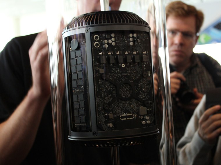 An under-the-hood look at the new Mac Pro.