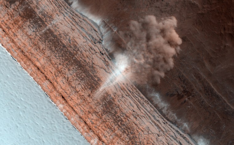 An image from Mars Reconnaissance Orbiter's HiRISE camera shows an avalanche in progress in Mars' north polar region. Such avalanches could be caused by thawing ice, or meteor impacts, or marsquakes.