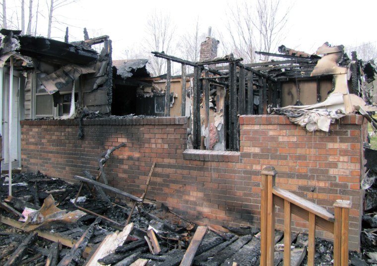 Family Uncle tried to save 7 from Kentucky house fire