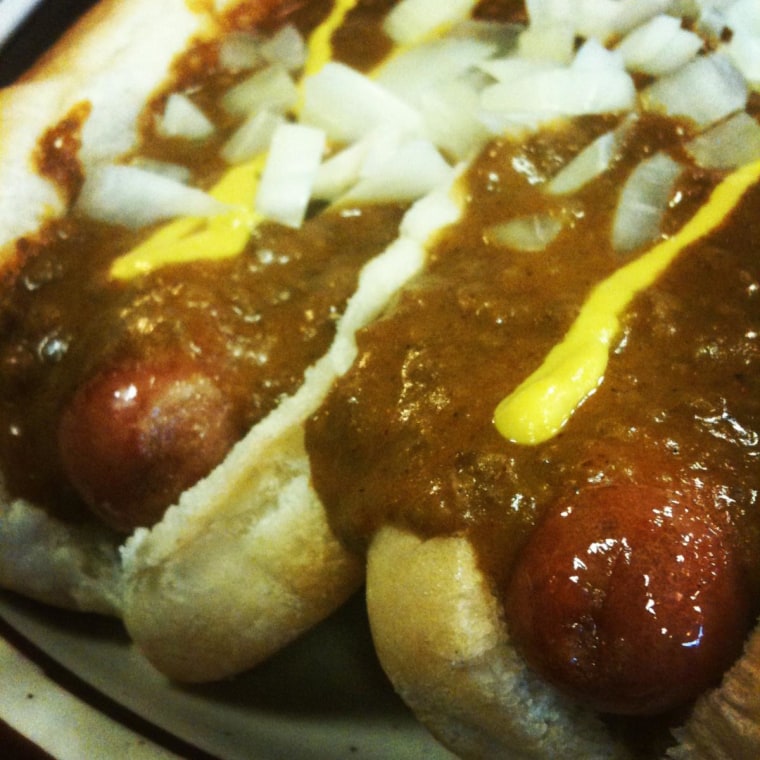 Detroit Coney Dogs: Leo's Diner