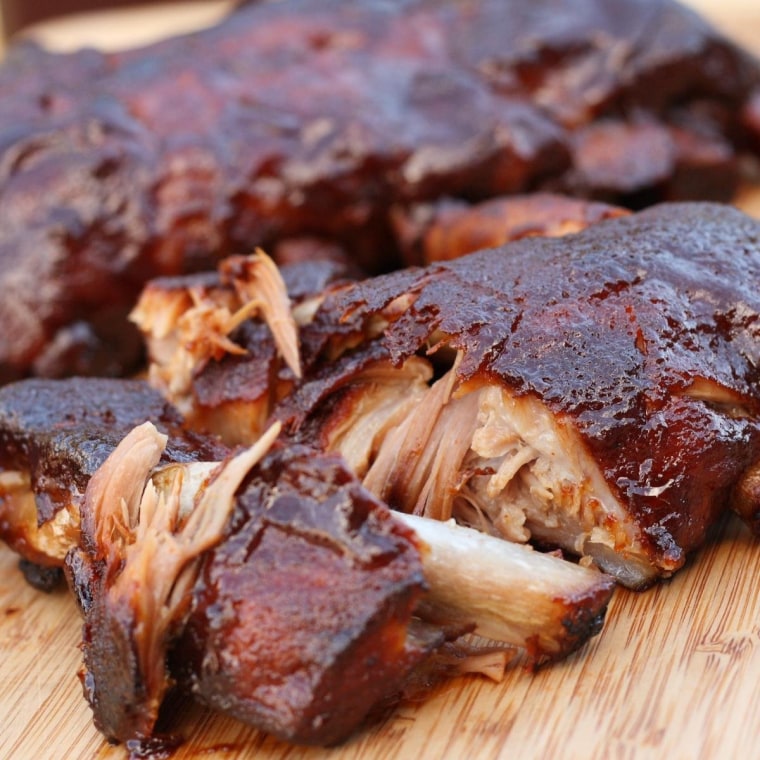 Slow cooker barbecue ribs... best ever!