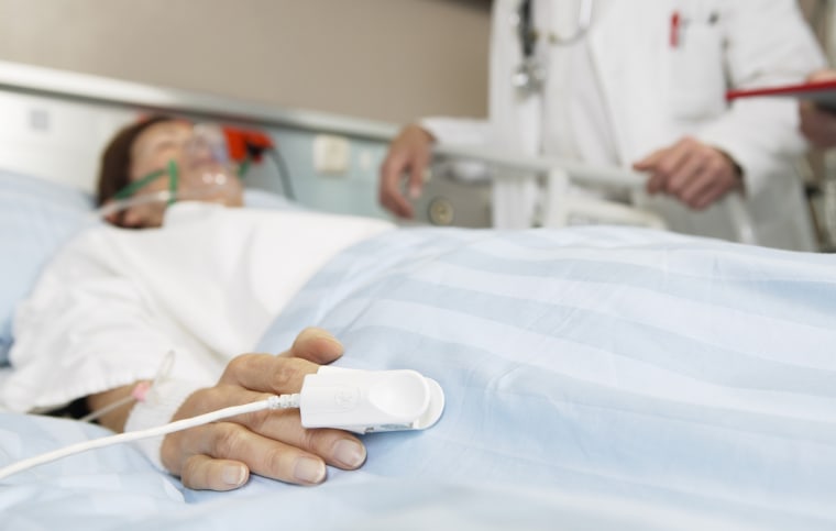 The decision to withdraw life-sustaining care varies widely in intensive care units, ICUs, across the U.S., a new study finds.