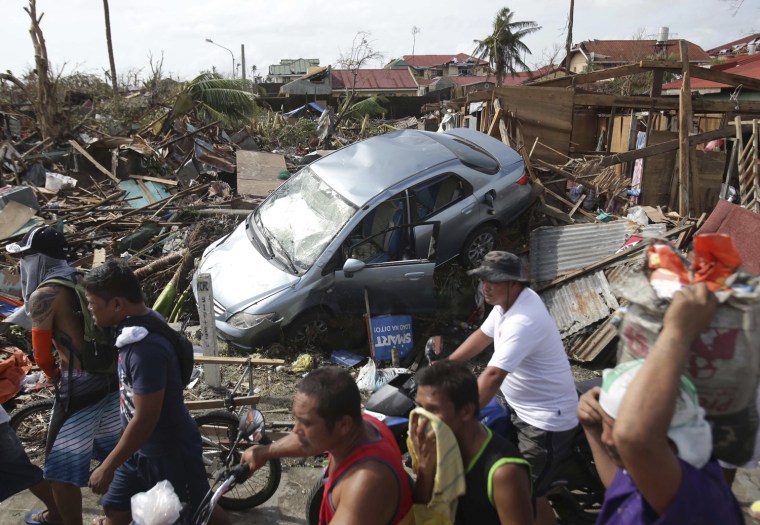 Image: Typhoon survivors