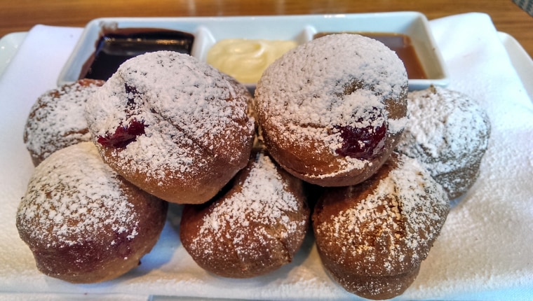 cranberry sufganyots