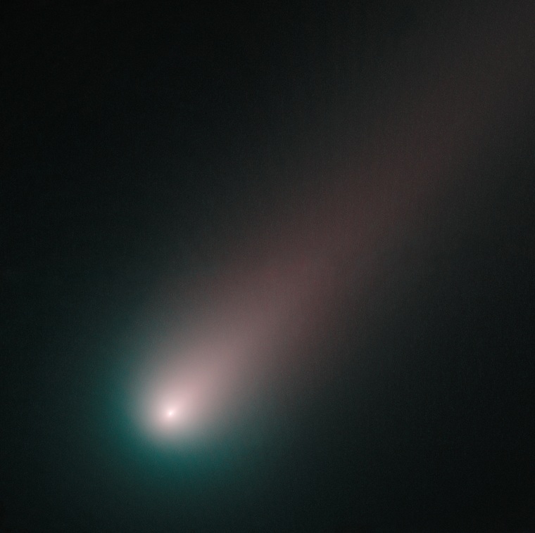 Image: Hubble view of ISON's inner region