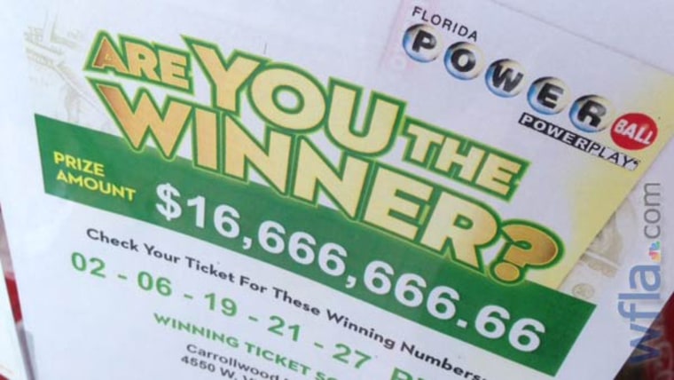 A sign at the market in Carrollwood, Fla., asks the $16 million Powerball winner to come forward.