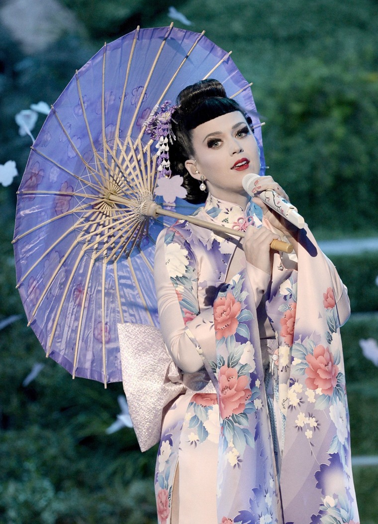 Geisha Costumes for sale