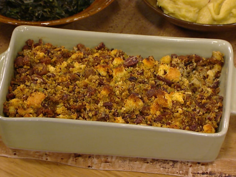 Fig, pecan and sausage cornbread stuffing