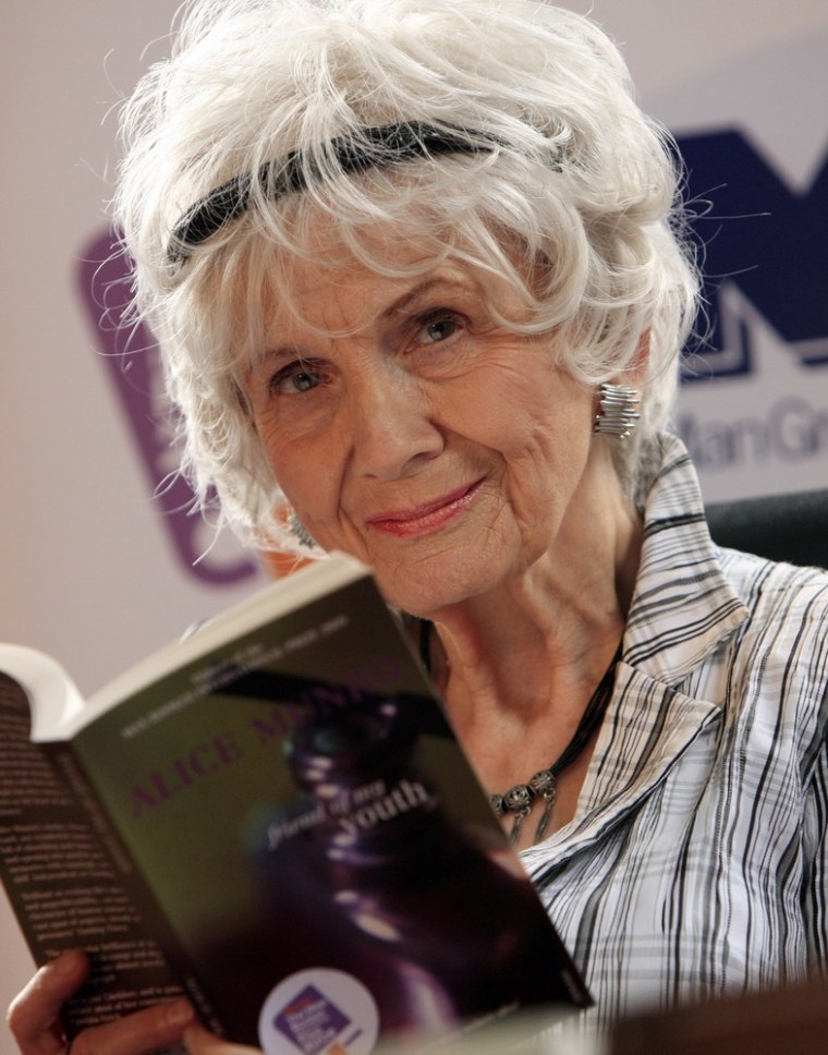 (FILES) A photo taken on June 25, 2009 in Dublin, Ireland shows Canadian author Alice Munro who has been awarded the 2013 Nobel Literature Prize, the ...