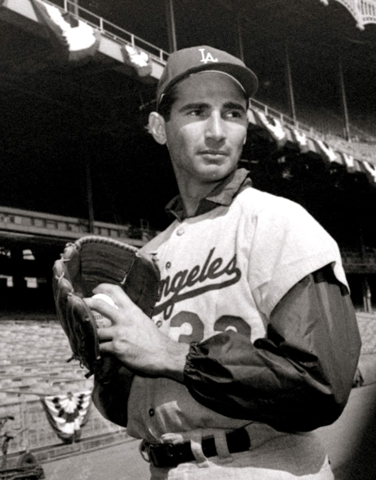 1963 World Series: Sandy Koufax strikes out 15 to beat Yankees