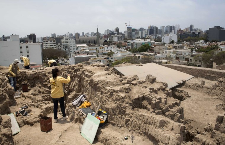 Image: Tomb site