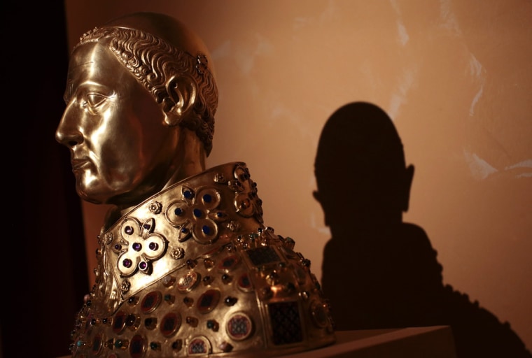 A replica of the reliquary bust of San Gennaro. Known in English as Januarius, the bishop of Naples was martyred in the 3rd century.