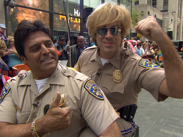 Carson Daly got on a bike with the actual Erik Estrada to head out on CHIPS patrol.