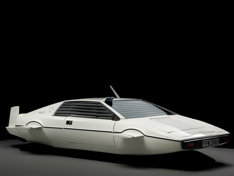 Several versions of the James Bond submarine Lotus were used in