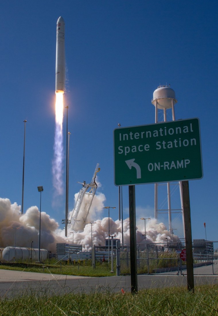 Image: Launch and sign