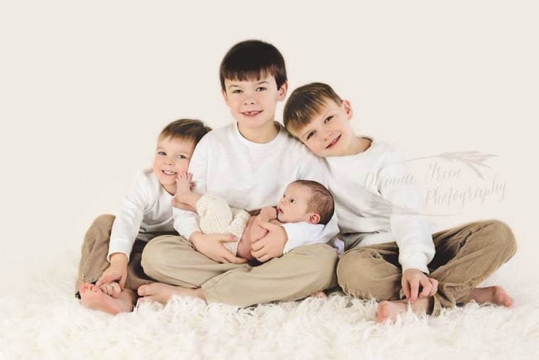 Casey Shuler Tidwell is a SAHM to four sons under the age of 7.