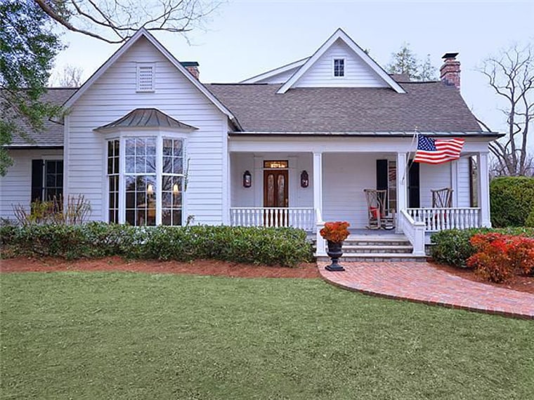 Trisha Yearwood has listed her Nashville-area home for $2.2 million.
