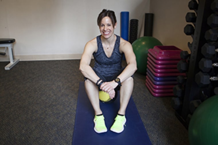 jenna wolfe, jenna weekly fit tip, office workout, exercise for the office, desk exercise