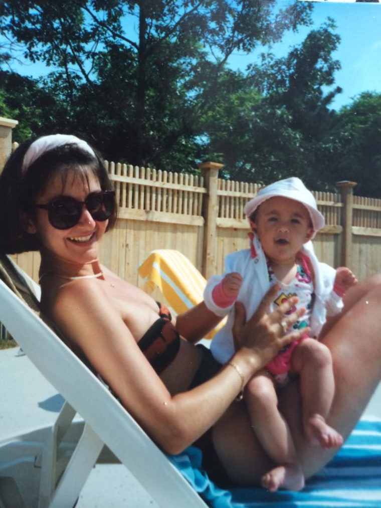 Alexandra Detwiler as a baby with her mother